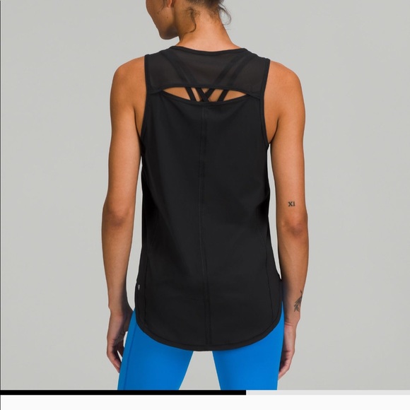 White camo lululemon sculpt tank - Picture 4 of 5